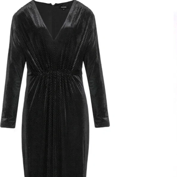 Long Sleeve Velvet V-Neck Maxi Dress - Picture 3 of 5